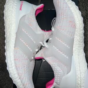 New Adidas Ultraboost 4.0 White Pink women’s sz 9.5